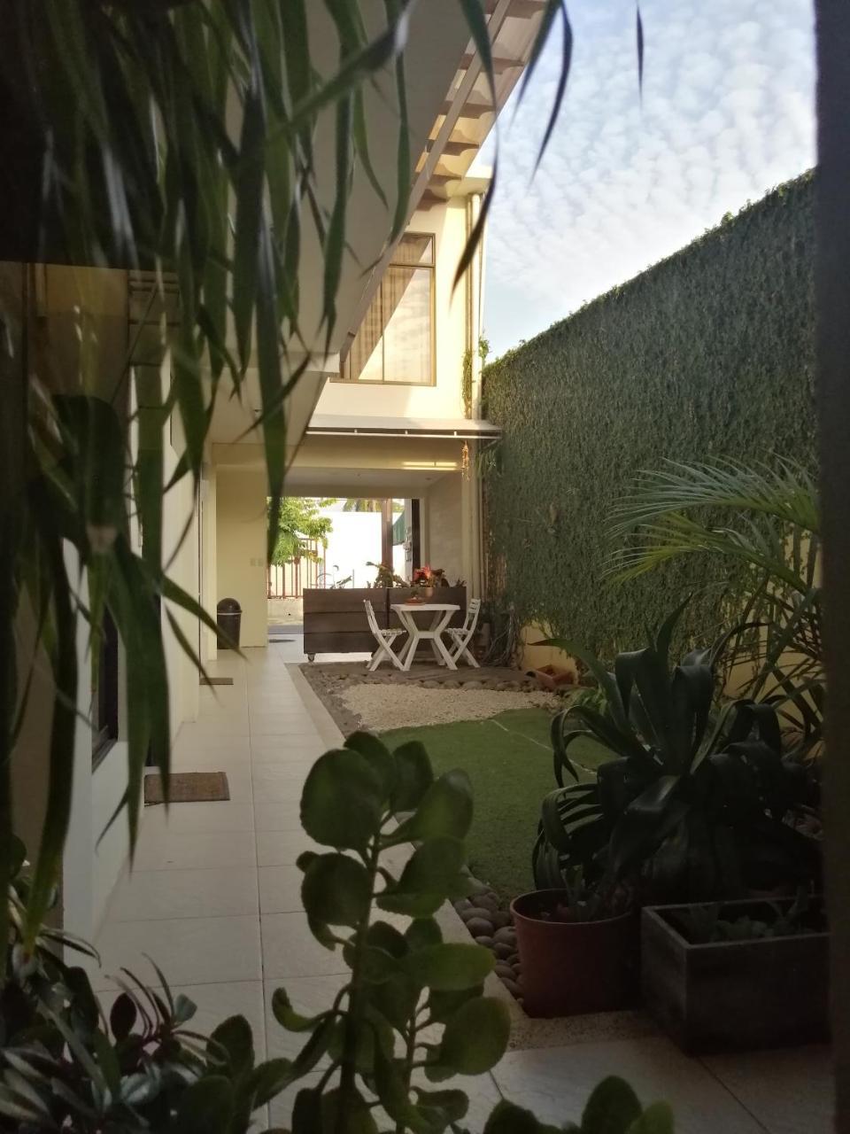 Cabinas Gosen Puntarenas Bagian luar foto
