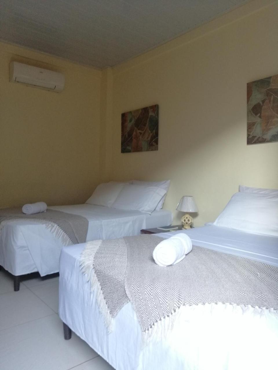 Cabinas Gosen Puntarenas Bagian luar foto